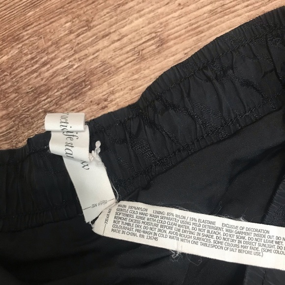 Lorna Jane Textured Black Running Shorts - Picture 3 of 5